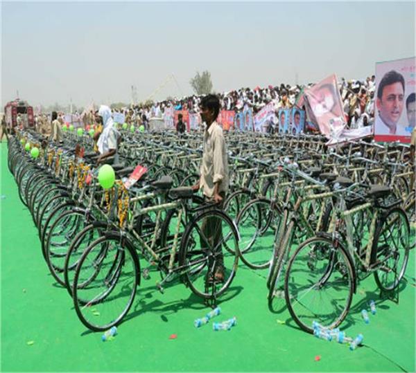 ಉತ್ತರಪ್ರದೇಶ ಸರಕಾರ ಜಾಹೀರಾತಿಗೆ ಖರ್ಚು ಮಾಡಿದ್ದು 460ಕೋಟಿ ರೂ.!